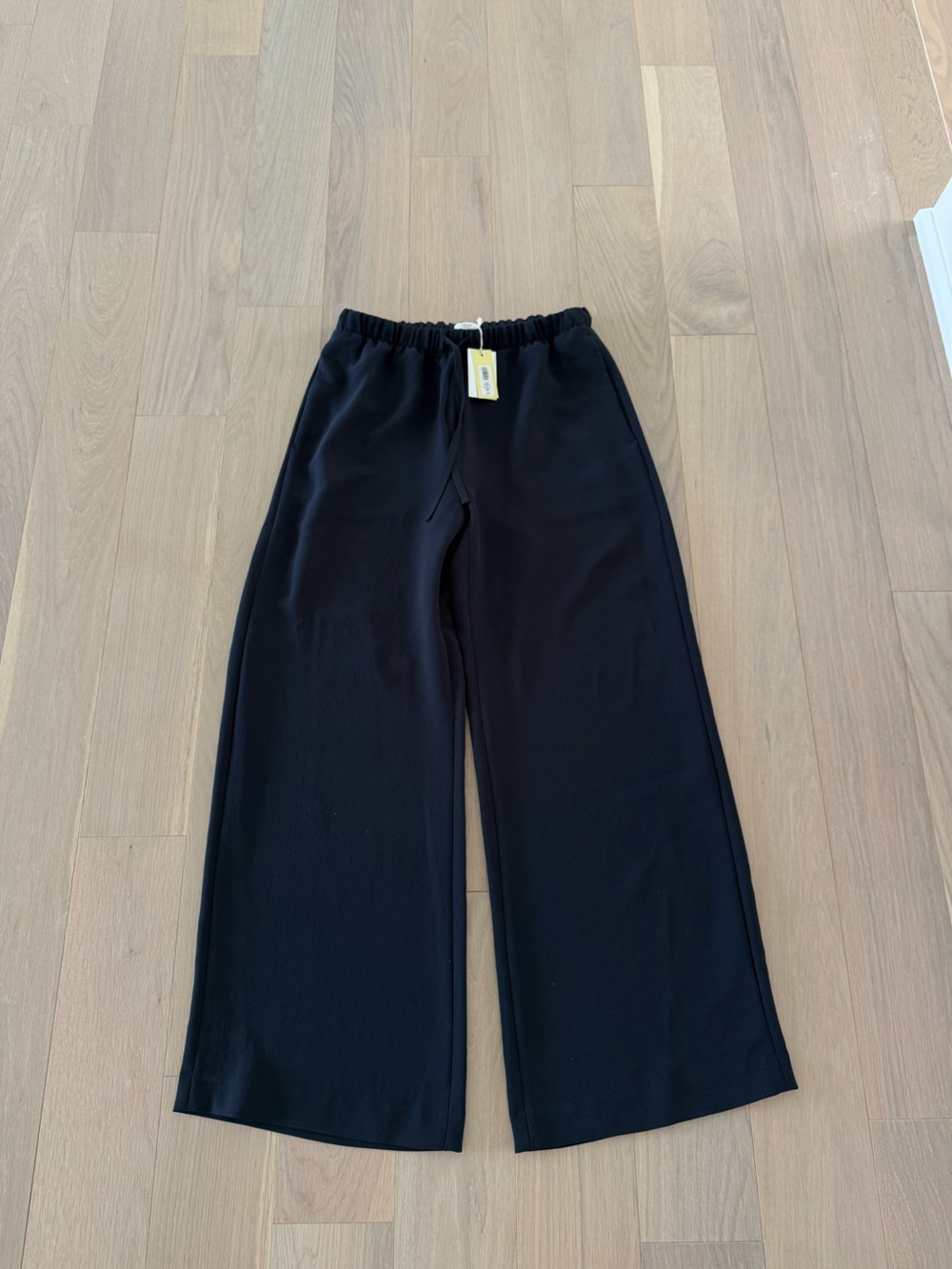 BRAND NEW TAGS ON Aritzia Lodge Pant Crepette